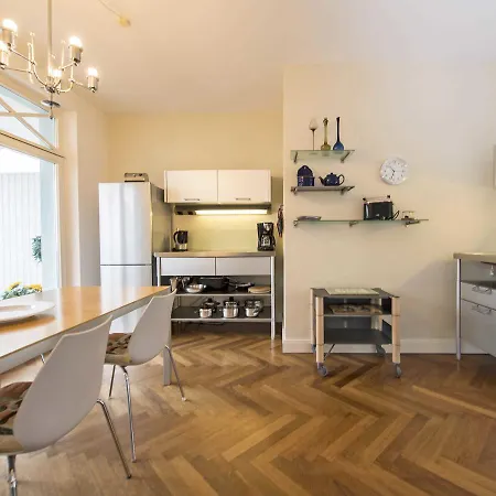 Вилла Strandburg In - Wg 10 Mit Balkon Und Meerblick *