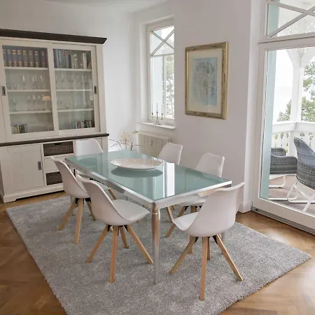 Strandburg In - Wg 10 Mit Balkon Und Meerblick * Binz