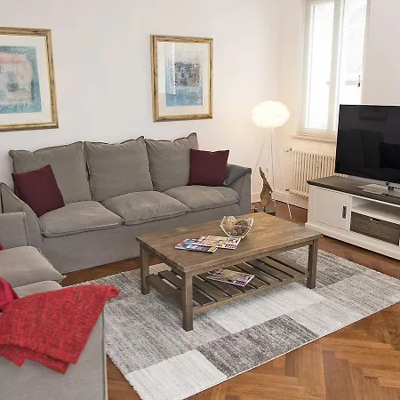 Villa Strandburg In - Wg 10 Mit Balkon Und Meerblick Binz