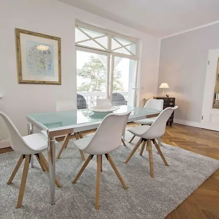 Villa Strandburg In - Wg 10 Mit Balkon Und Meerblick *