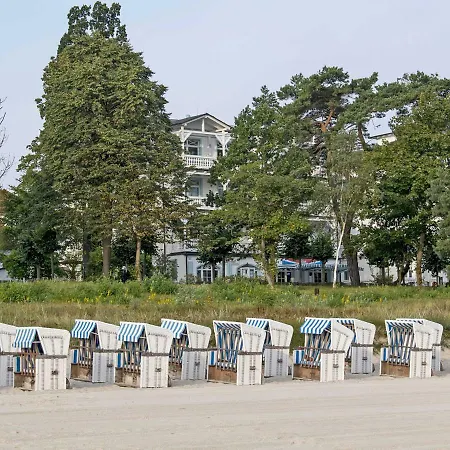 Villa Strandburg In - Wg 10 Mit Balkon Und Meerblick *